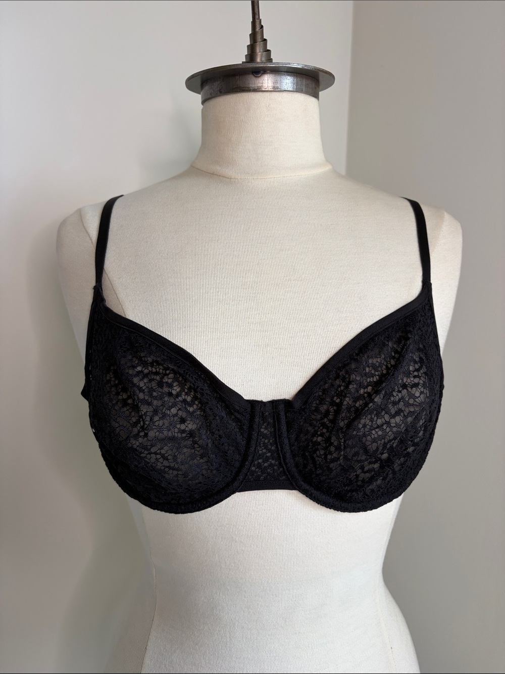 DKNY Black Lace Underwire Bra - Women Intimates & Sleepwear SIZE 36C